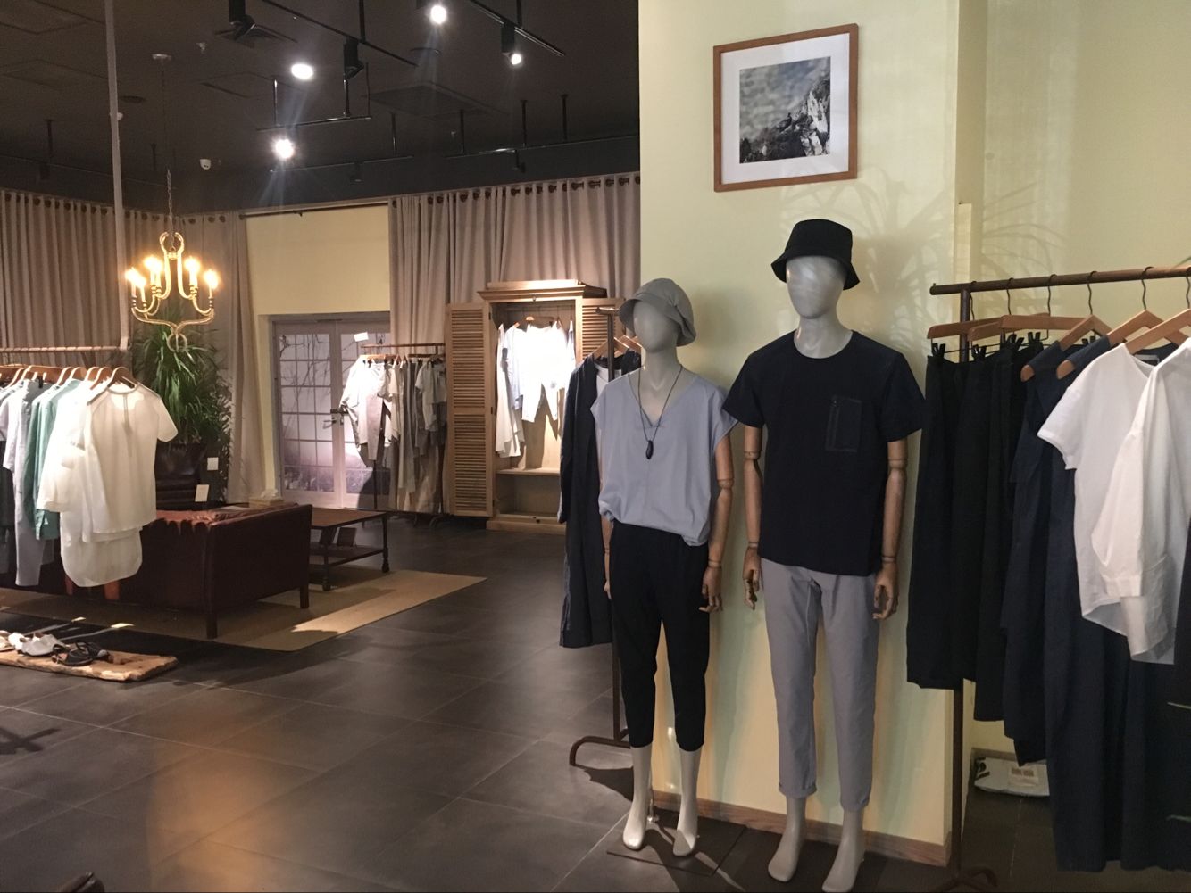 珠海分店:珠海横琴湾长隆酒店JAKET综合店