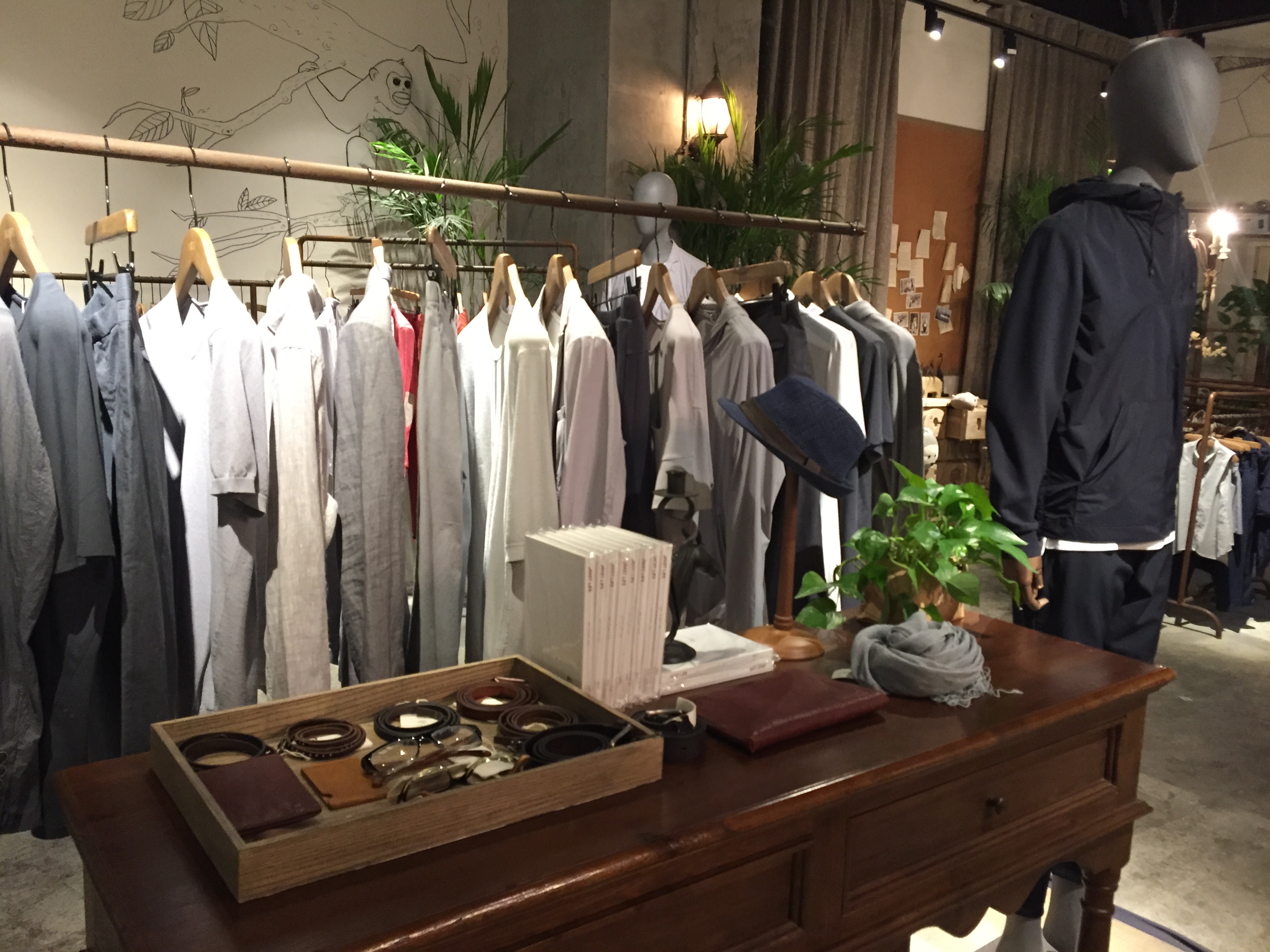 郑州分店:郑州丹尼斯五天地奥莱JAKET综合店
